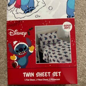 Lilo & Stitch Twin Sheet Set ( 1 flat sheet,1 fitted sheet, 1 pillowcase)- NEW